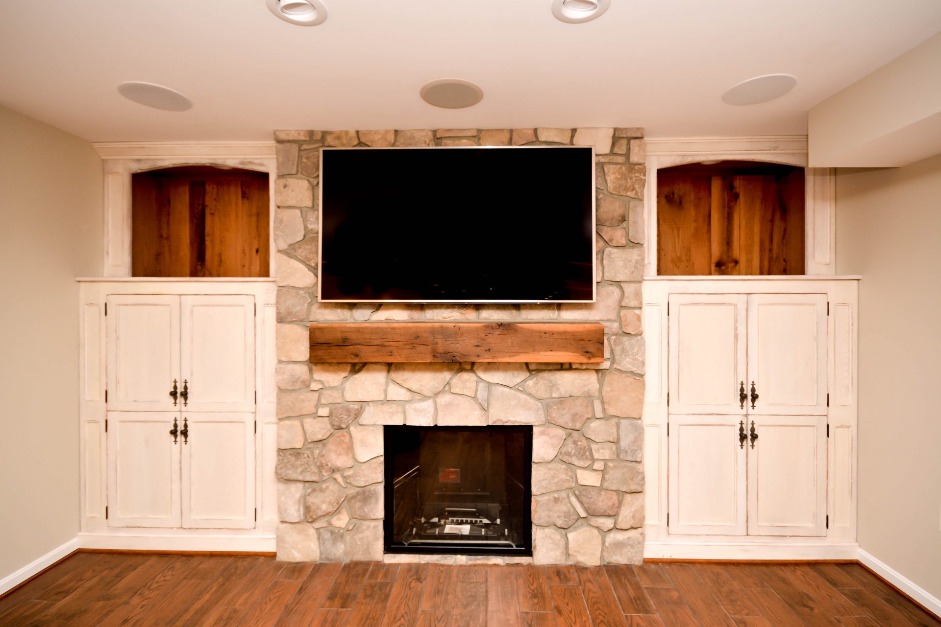 Rough Sawn Mantel and Built-ins