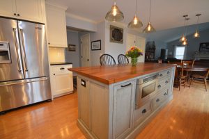 reclaimed-wood-kitchen-islands-blog-reclaimed wood-rustic-kitchen